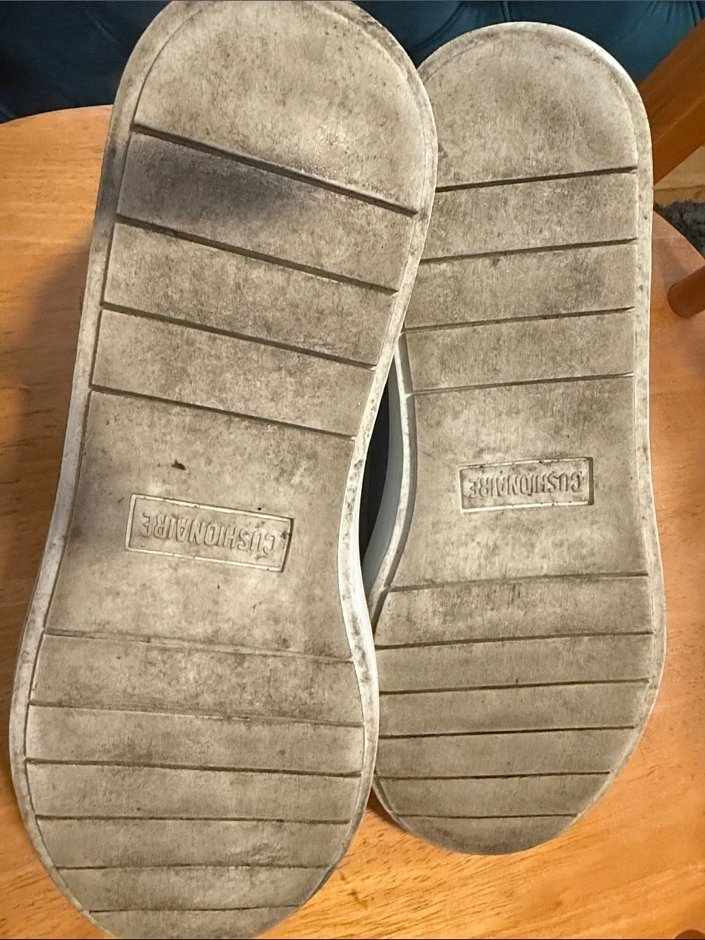 Cushionaire casual women’s